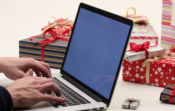 پین باهیس — Teacher-Gifts-Picture-585x372